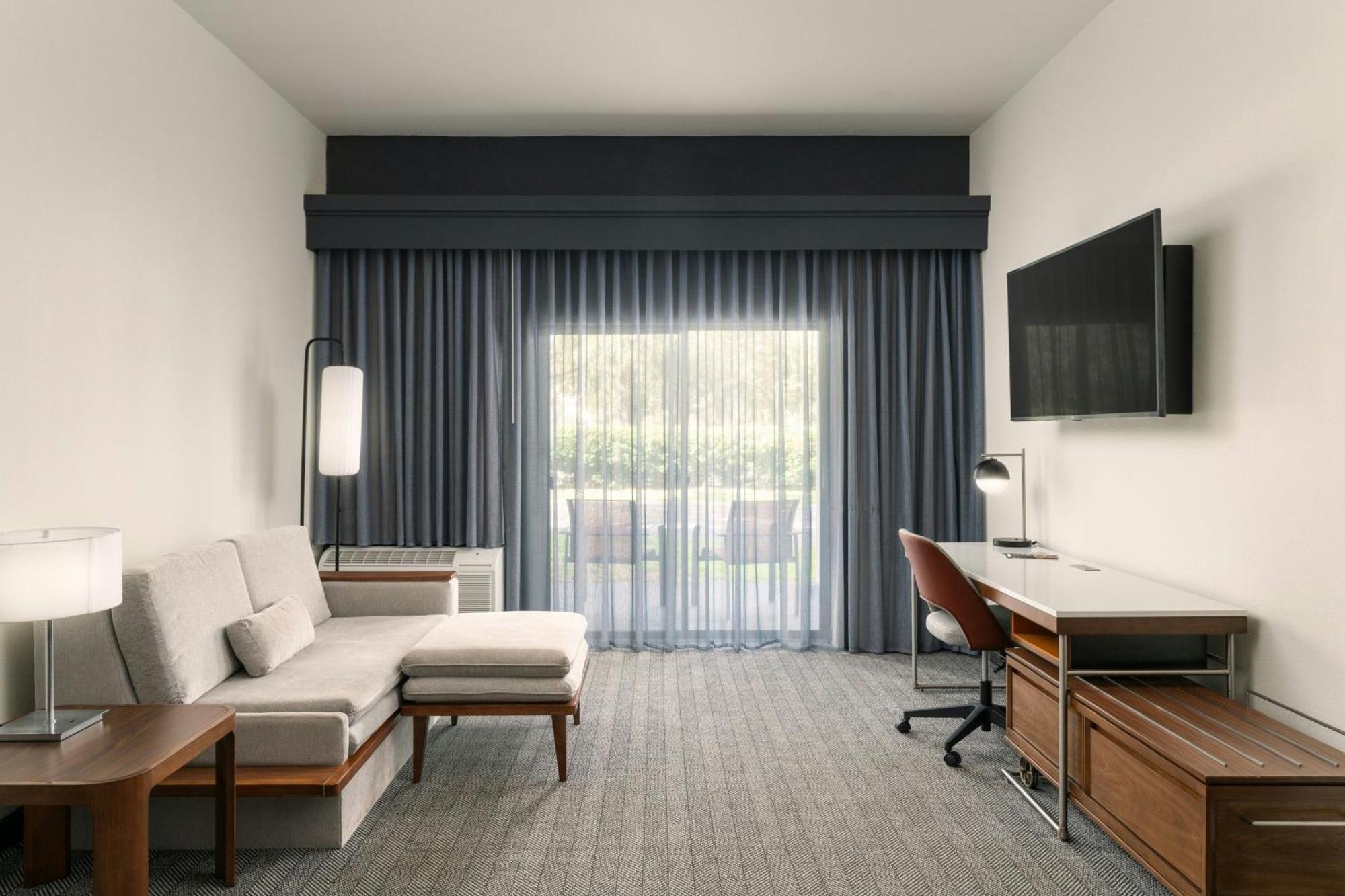 Courtyard By Marriott Gainesville Fl Exterior foto